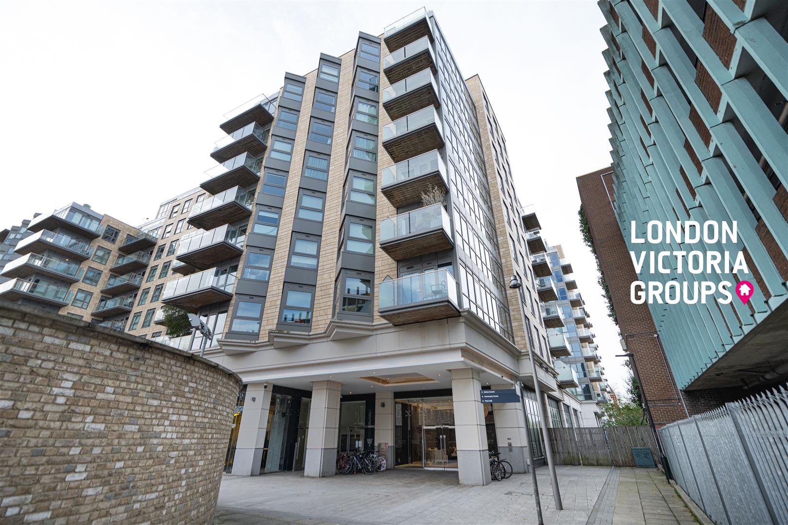 2 bed property in Vista House, Dickens Yard, Longfield Avenue, London